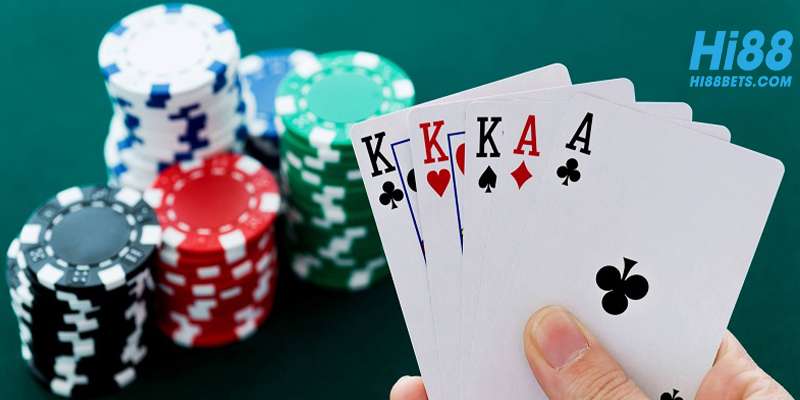 Cách chơi bài Poker chi tiết